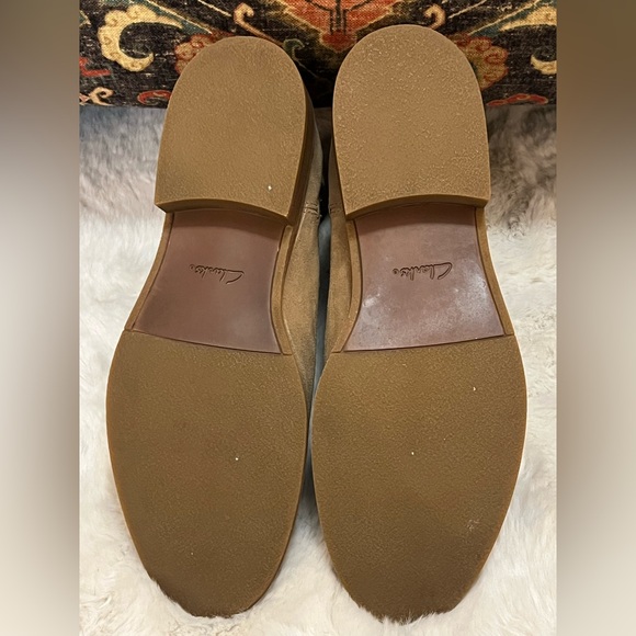 Clarks Women's Cologne Arlo 2 Sand Suede Pull On Boots. Size 12. - Picture 9 of 15